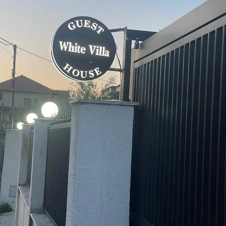 Gasthuis White 3*