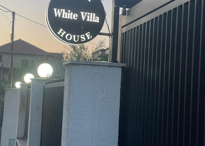 Pensjonat White *