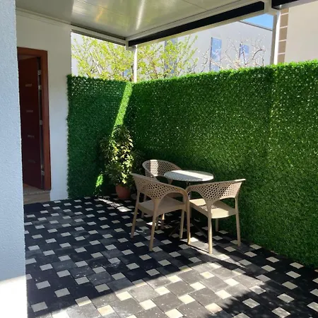 White Guest house Kamez